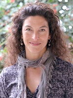 Drama Professor Robin Gordon
